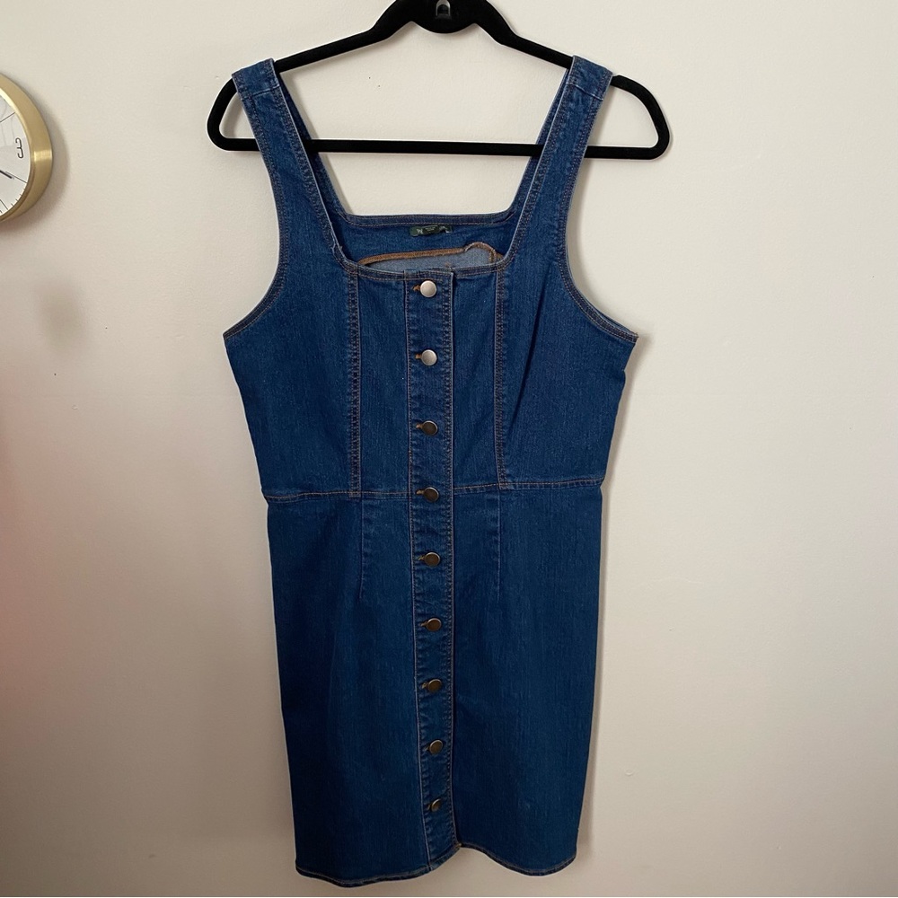 Jean Dress Size M Women’s ONLY WORN ONCE